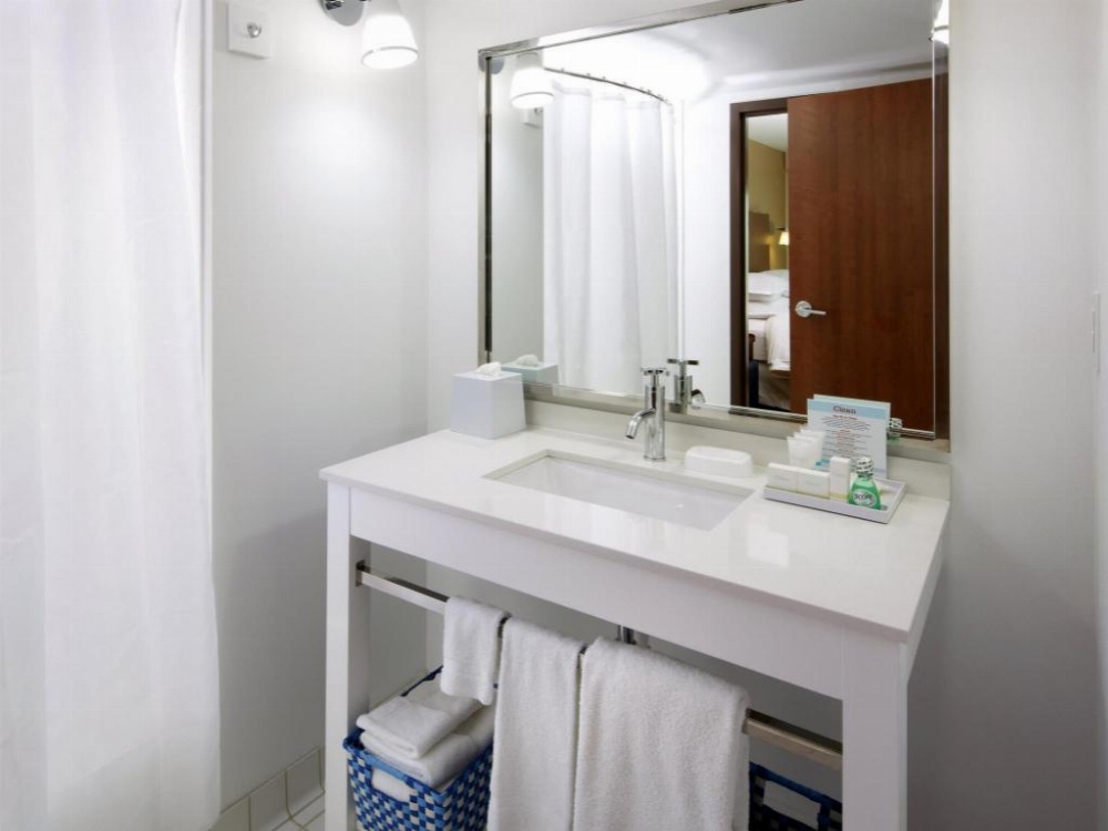 Clarion Pointe Galveston Seawall