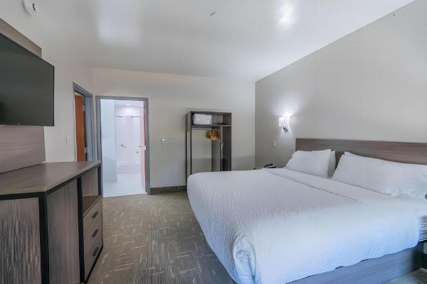 Clarion Pointe Galveston Seawall image 18