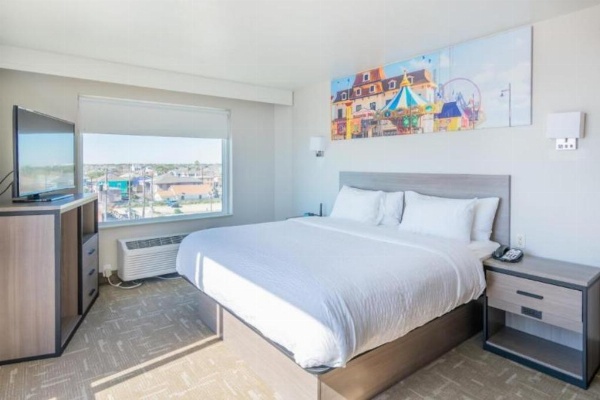 Clarion Pointe Galveston Seawall image 19