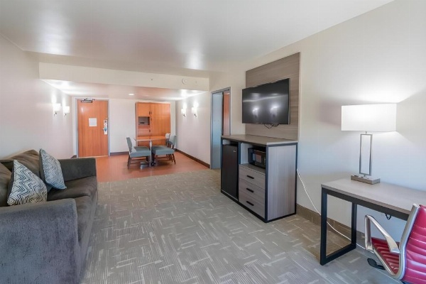 Clarion Pointe Galveston Seawall image 20