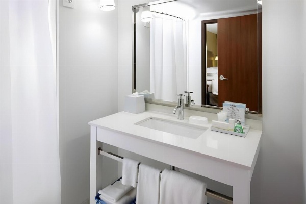 Clarion Pointe Galveston Seawall image 24